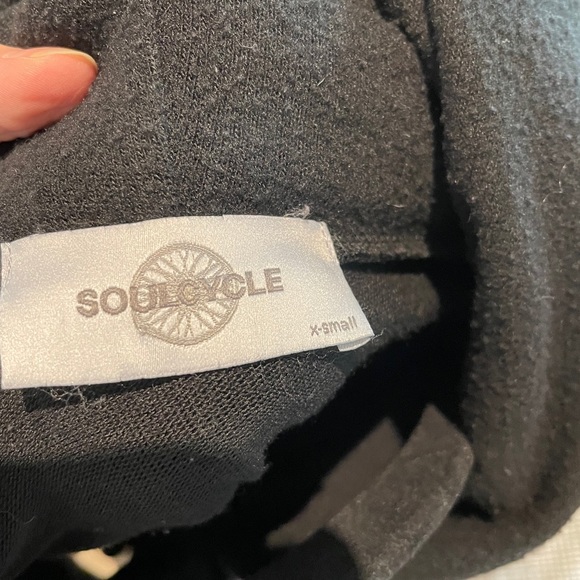 Soul cycle cozy skull pullover hoodie - Picture 4 of 5